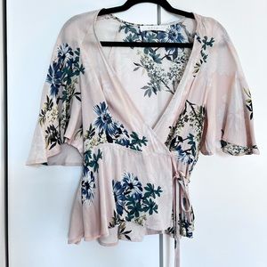 Astr the Label tie wrap blouse